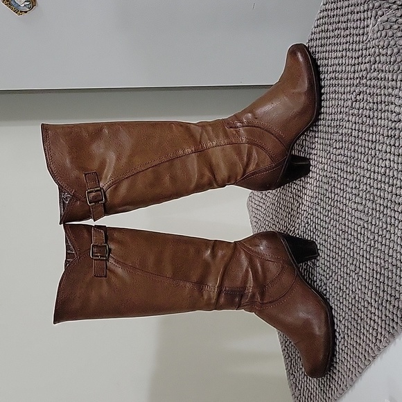 It's OK boots - Picture 1 of 6